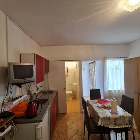 Apartment Irena Sukosan